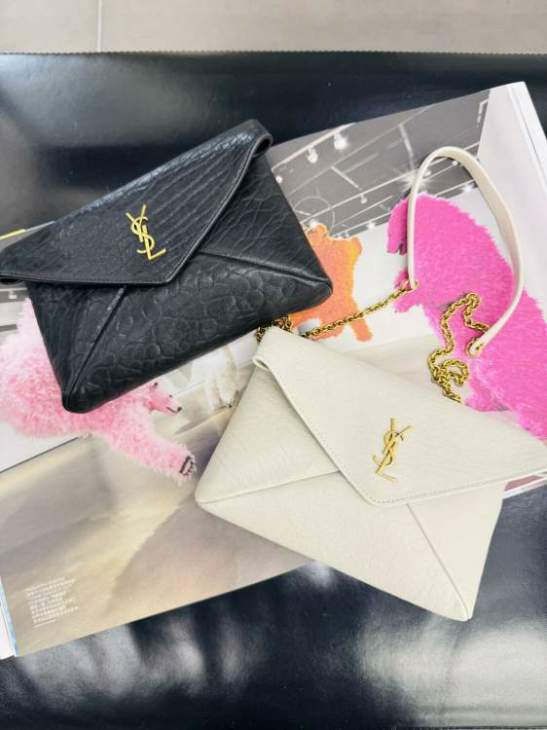 Picture of Saint Laurent Handbags _SKUfw240128913fw